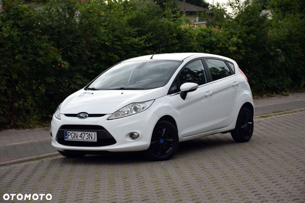 Ford Fiesta 1.25 Celebration - 3
