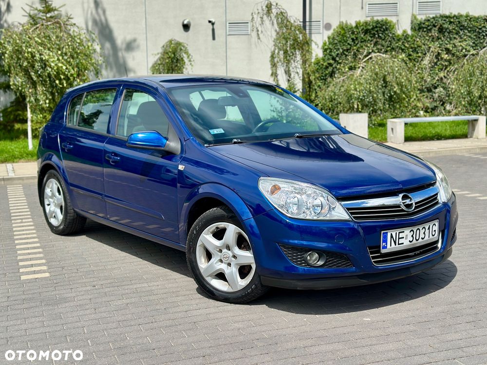 Opel Astra 1.6 NAVI - 2