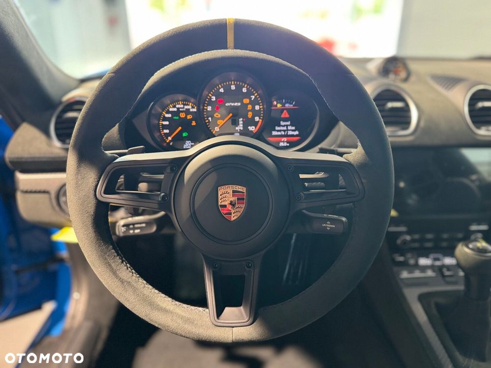 Porsche 718 Cayman GPF GT4 RS PDK - 23
