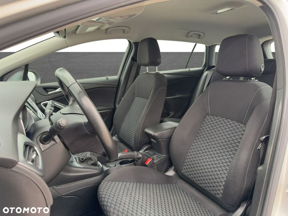 Opel Astra - 17