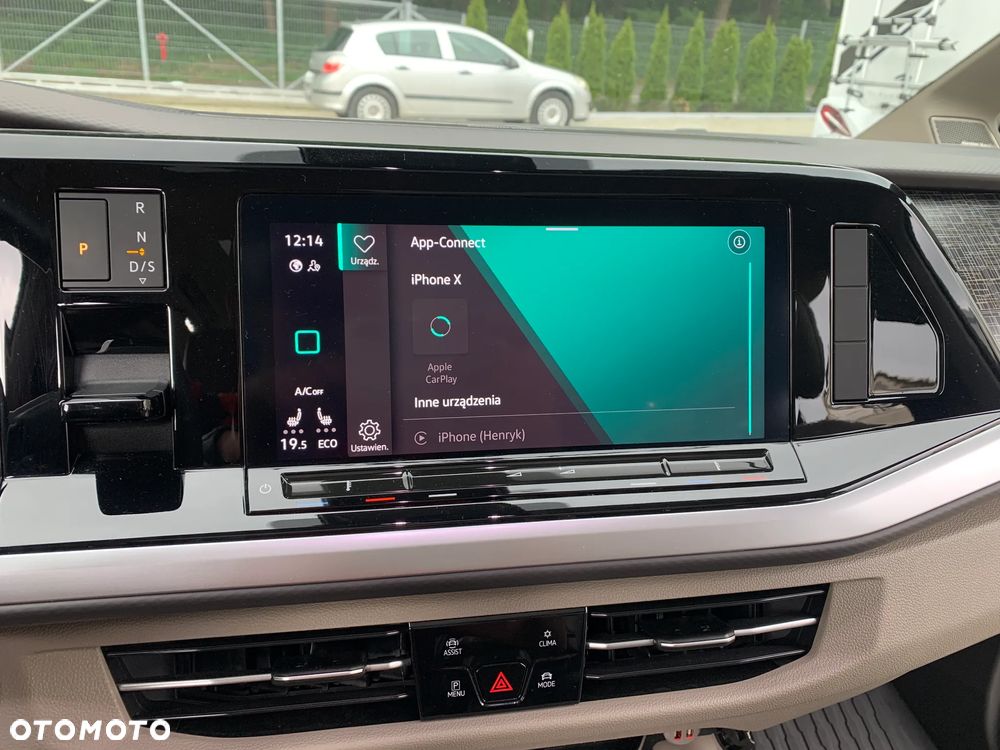 Volkswagen Multivan - 18