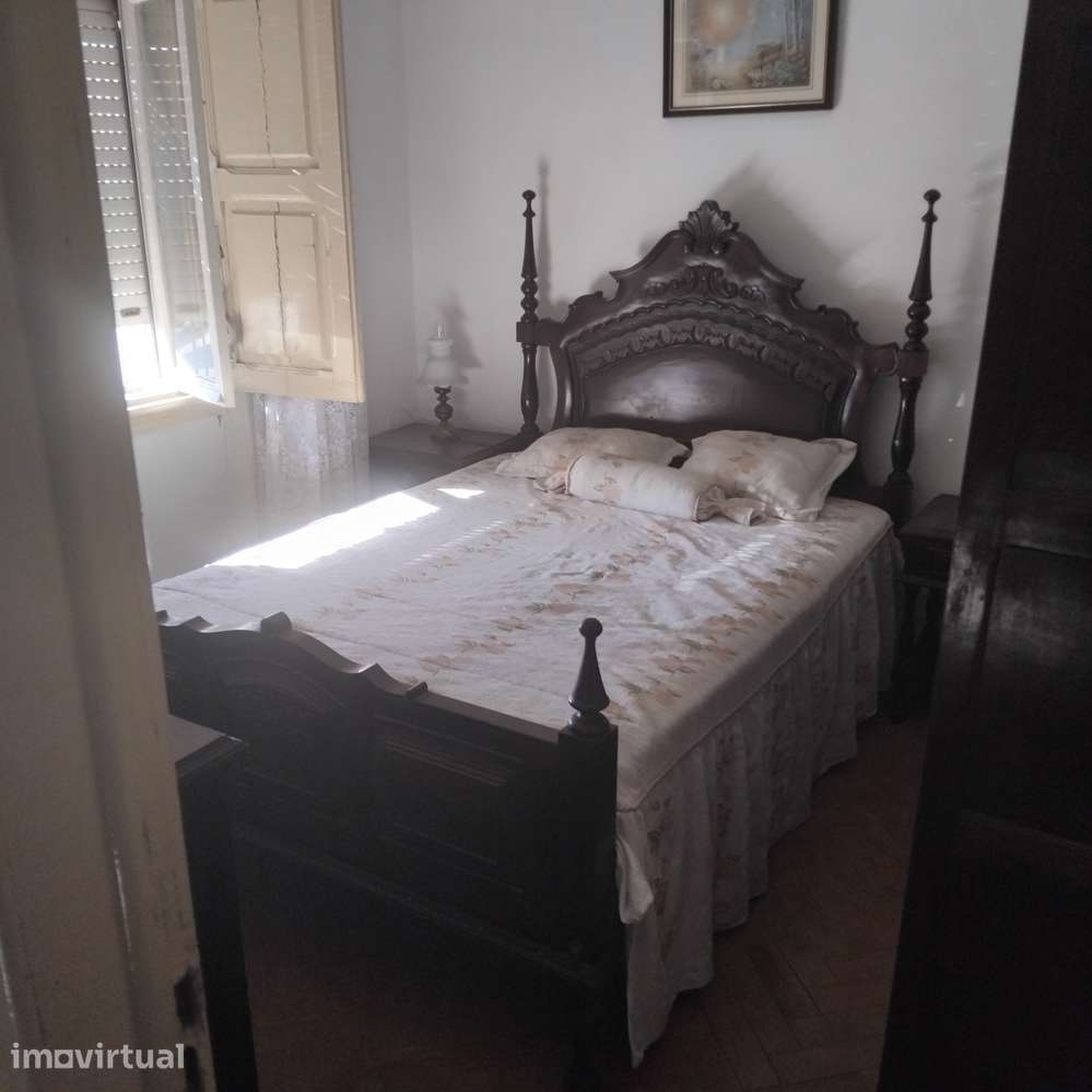 Quinta c/ moradia T2 e Anexos em Pinhal Novo - Grande imagem: 2/16