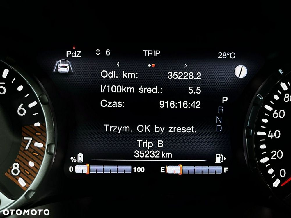Jeep Renegade - 36