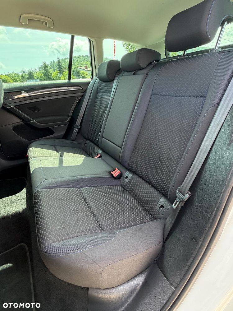 Volkswagen Golf 2.0 TDI SCR United - 18