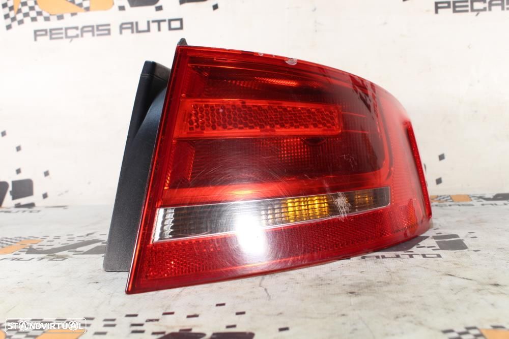Farolim Direito Audi A4 (8K2, B8)  8K5945096d / Chassi Passageiro Seda - 4