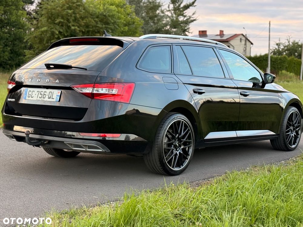 Skoda Superb 1.5 TSI Sportline DSG - 10