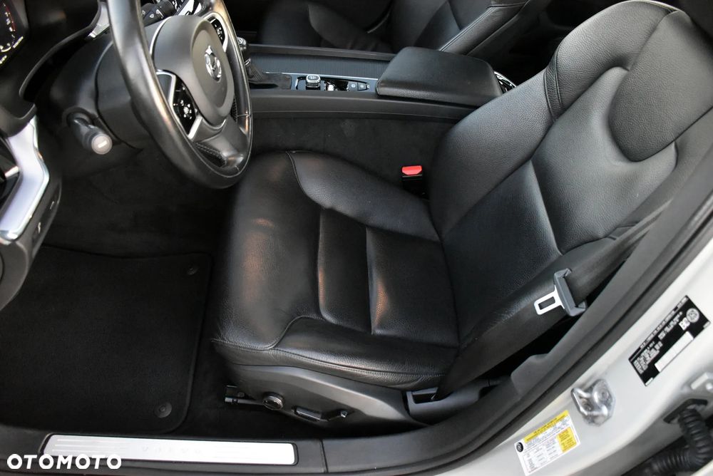 Volvo S60 T6 AWD Momentum Pro - 17
