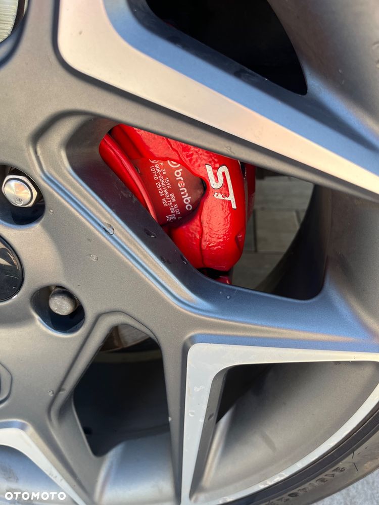 Ford Fiesta 1.6 EcoBoost ST - 33