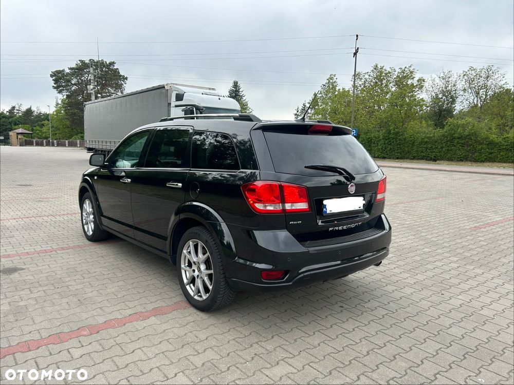 Fiat Freemont 2.0 Multijet 16V DPF Automatik Allrad Lounge - 3
