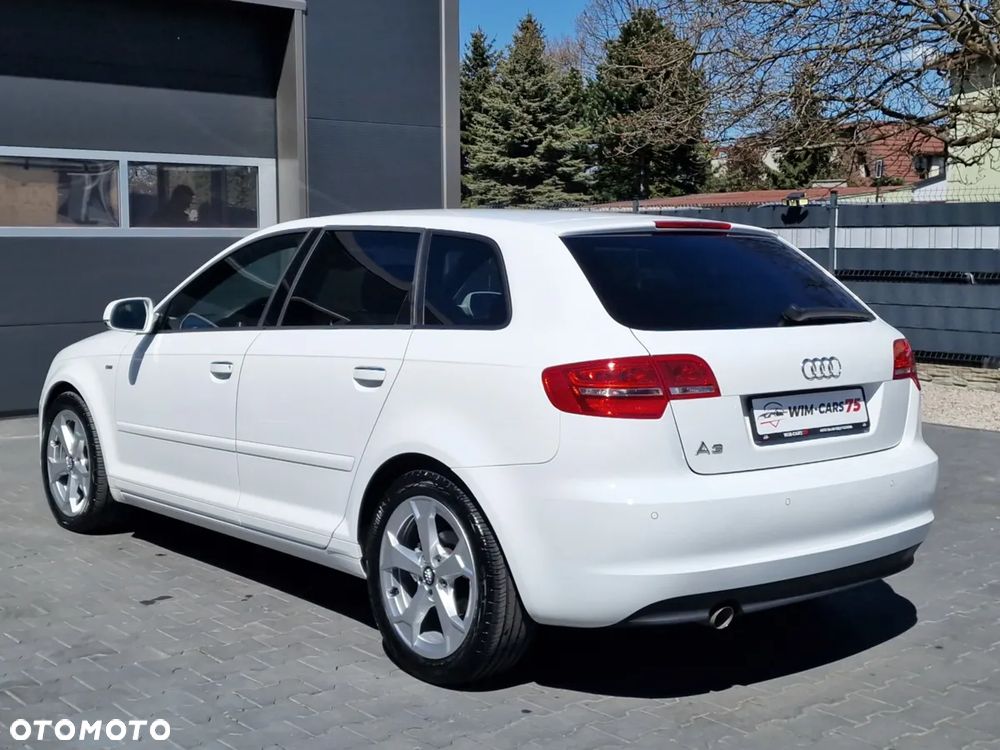 Audi A3 Sportback 2.0 TDI DPF S line Sportpaket - 12