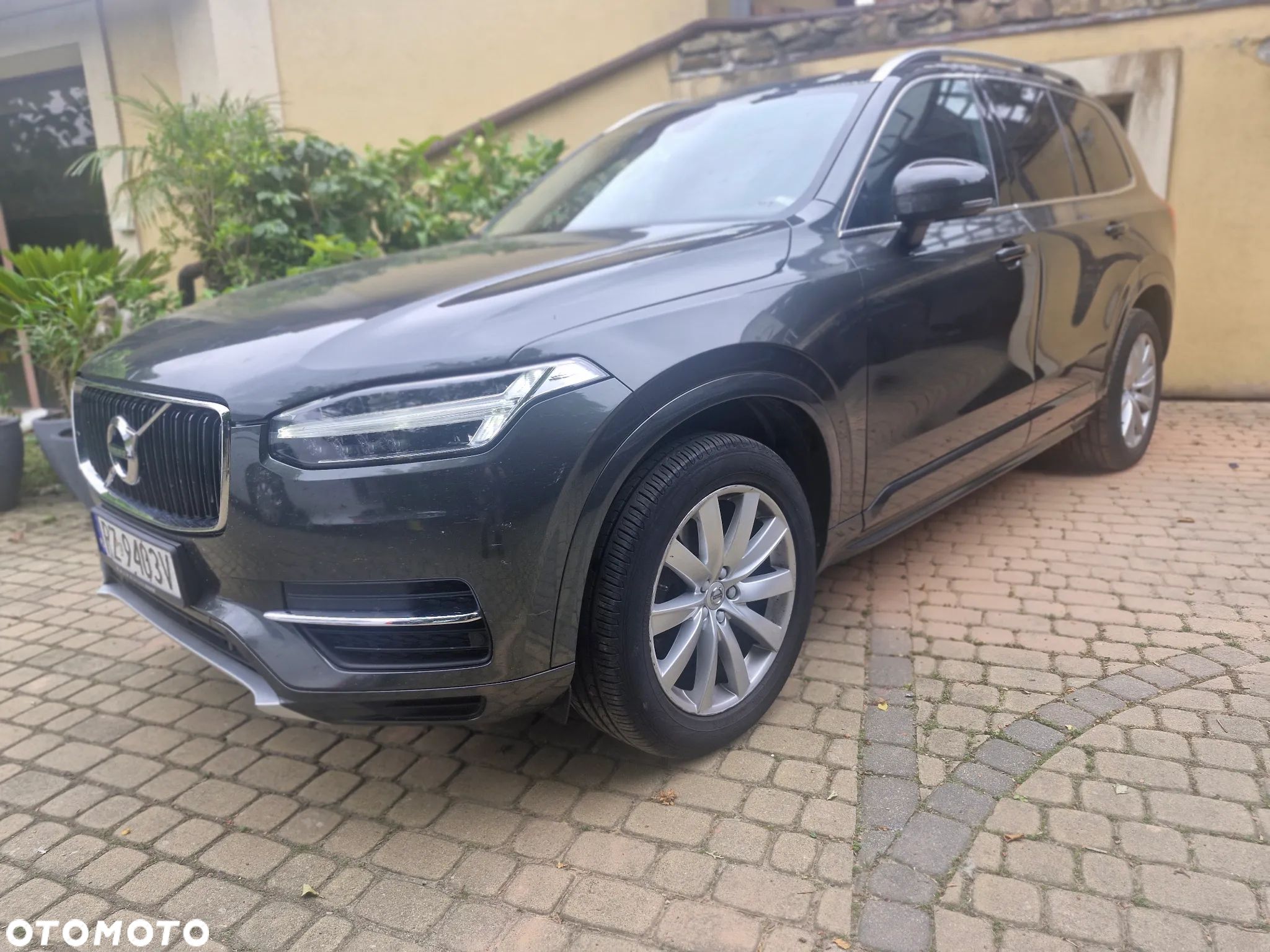 Volvo XC 90 D5 AWD R-Design 7os - 1