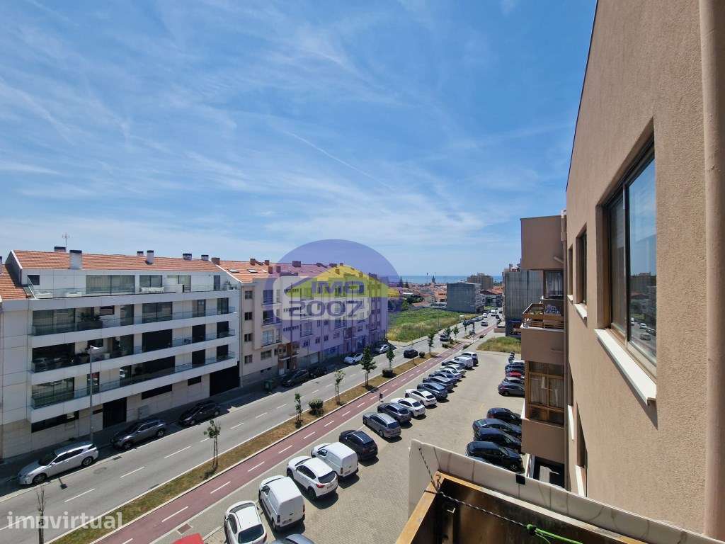 Vende-se T3 Vista Mar em Anta-Espinho - Grande imagem: 2/27