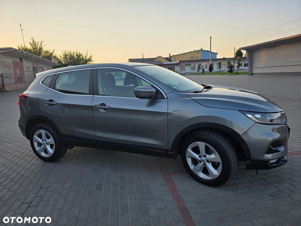 Nissan Qashqai 1.3 DIG-T AKARI - 12