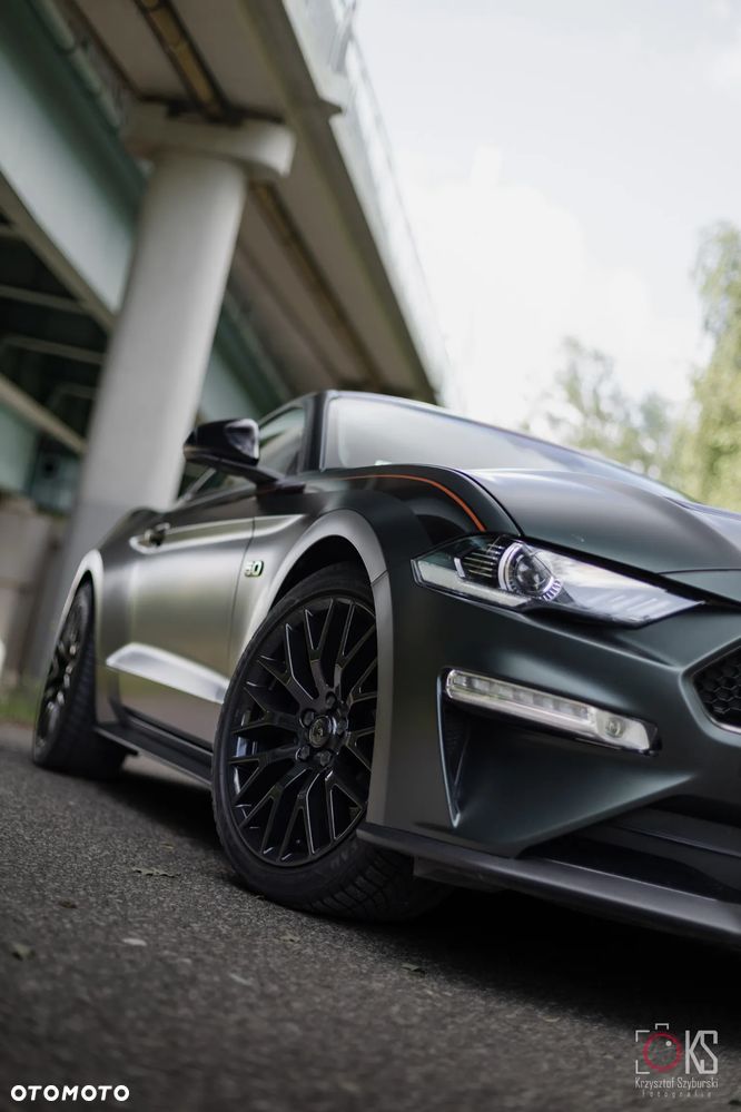 Ford Mustang - 22