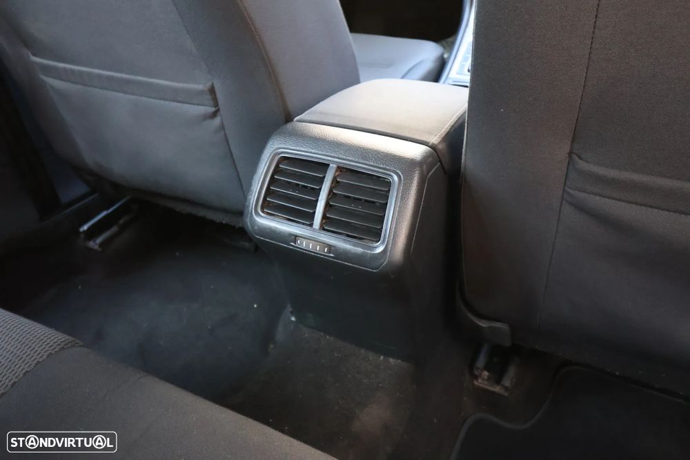 VW Golf Variant 1.6 TDi GPS Edition - 26