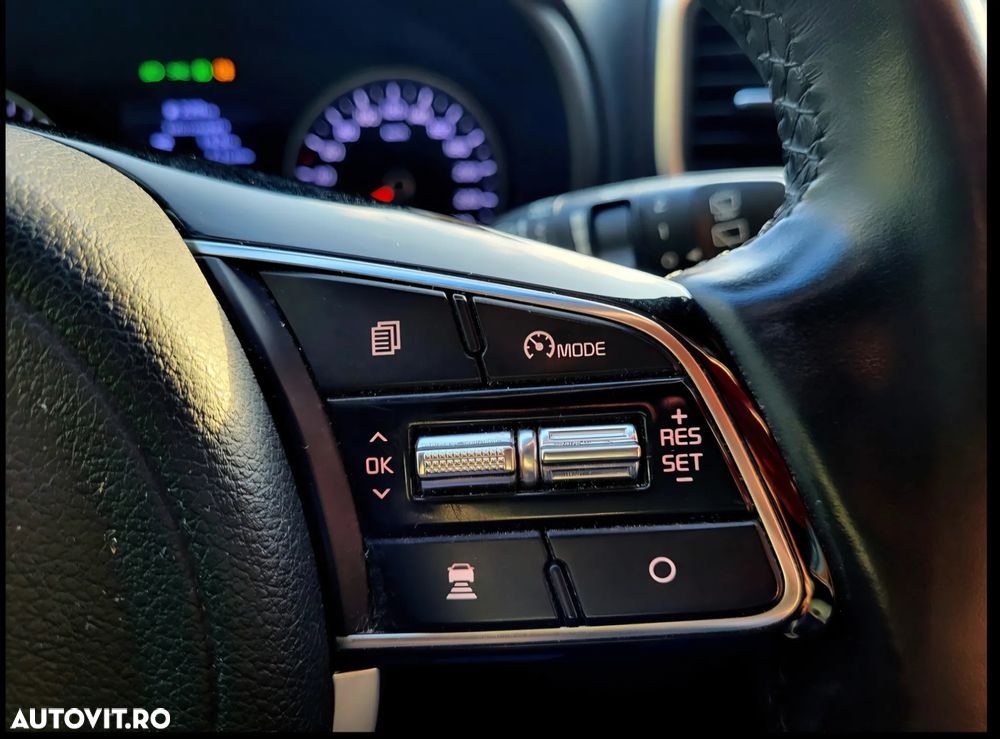 Kia Sportage 1.6 DSL MHEV 7DCT HP 4x2 Business Line - 27