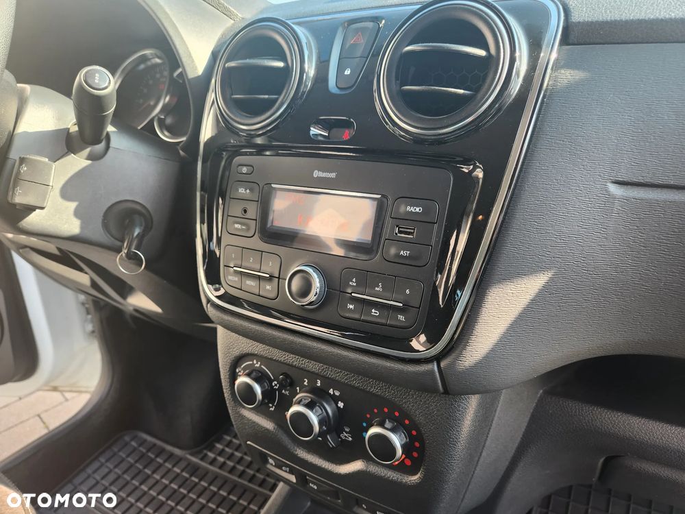 Dacia Lodgy SCe 100 Laureate - 20