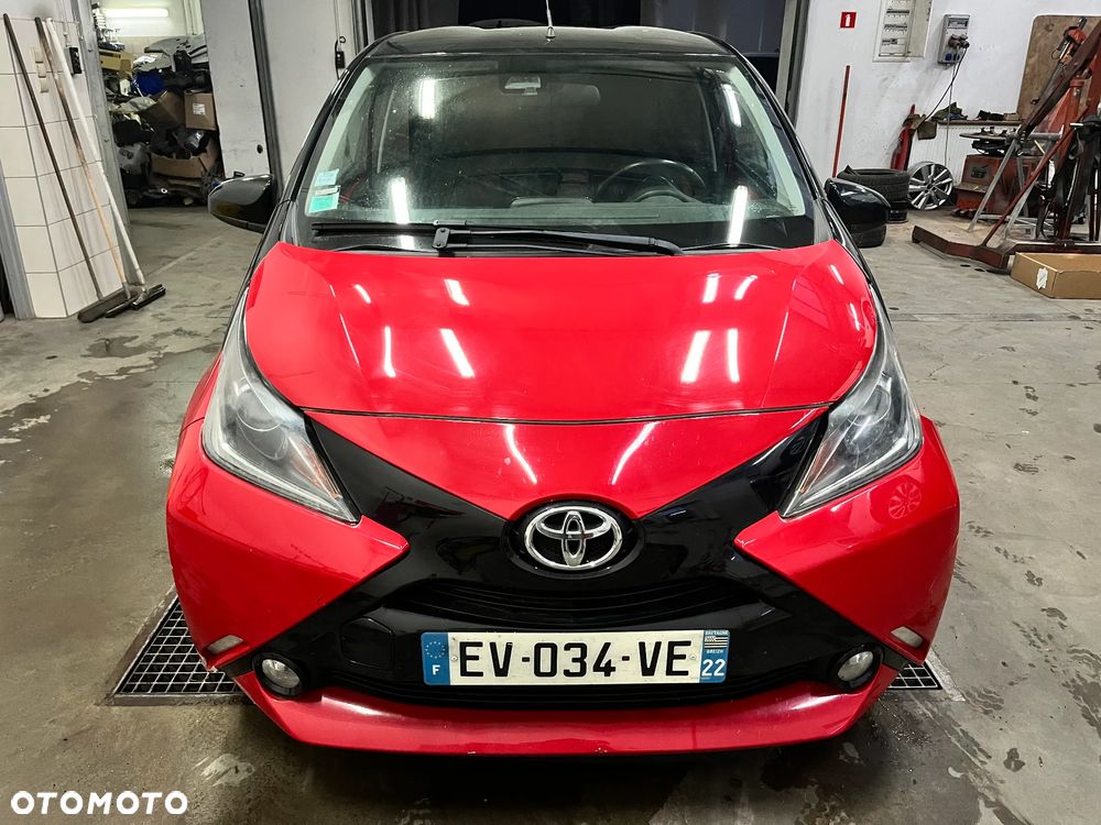 Toyota Aygo x-play Edition S+ - 3