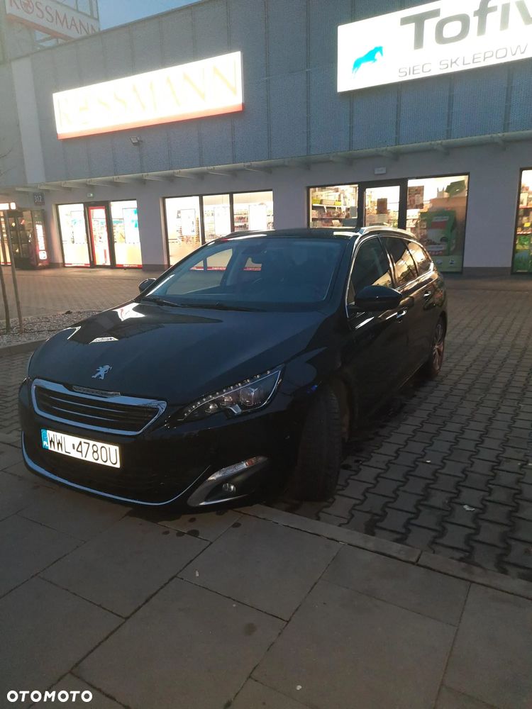 Peugeot 308 2.0 BlueHDi Allure S&S - 4