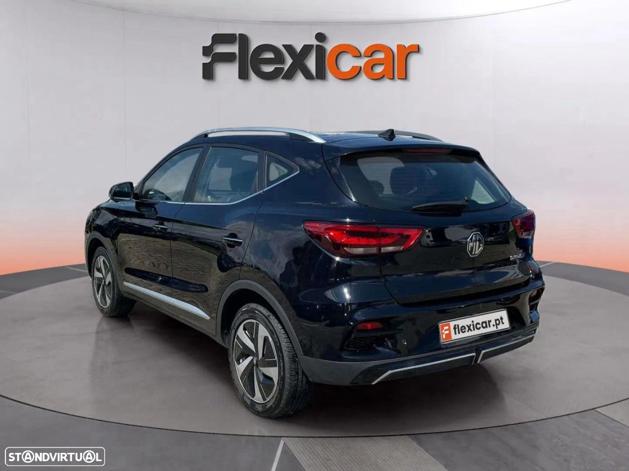 MG ZS EV 72.6 kWh Luxury OBC 11 kW - 5