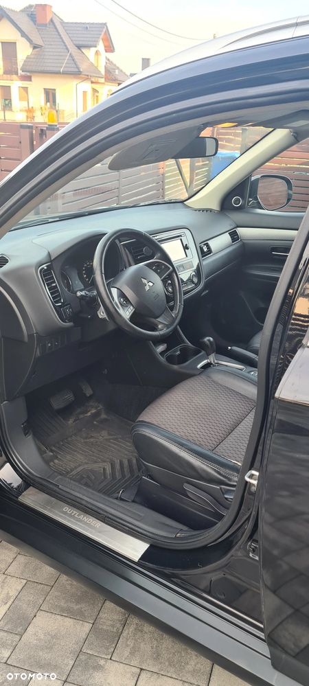 Mitsubishi Outlander - 6