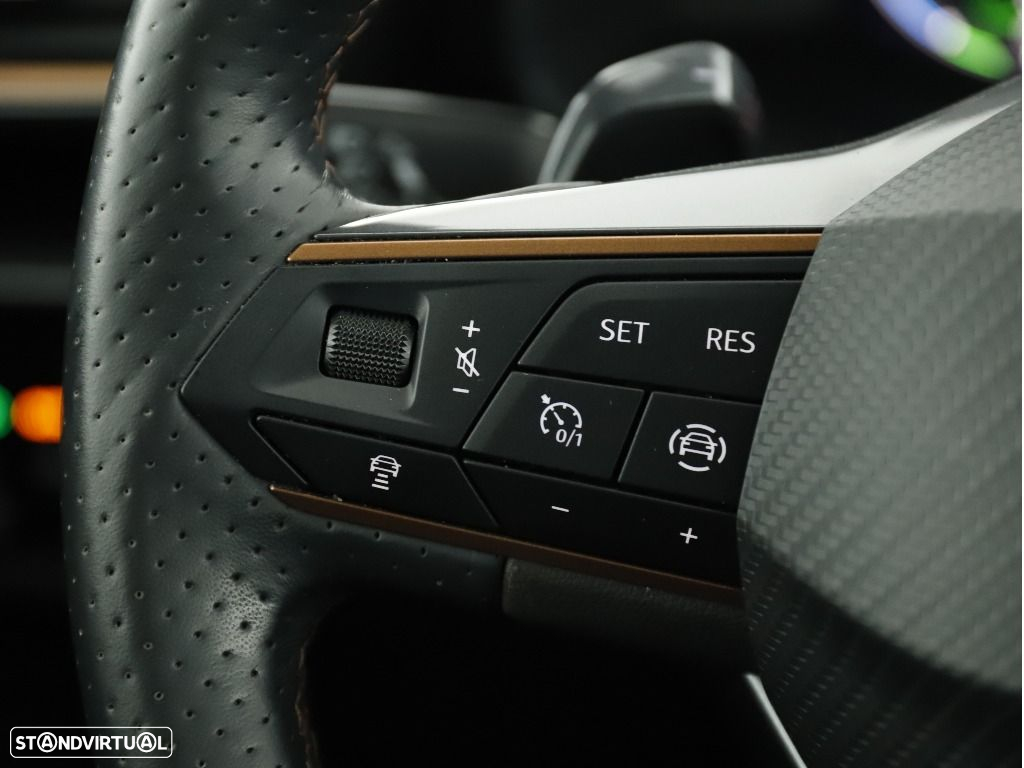 Cupra Formentor 1.4 e-Hybrid DSG - 32