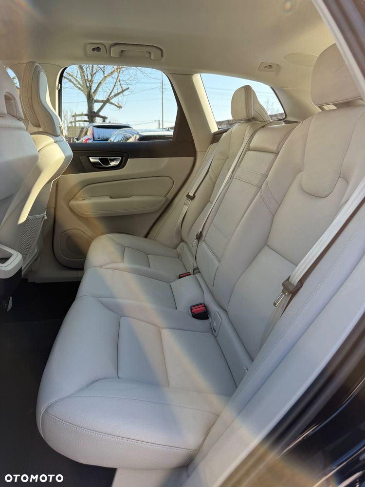 Volvo XC 60 D4 Geartronic Inscription - 11