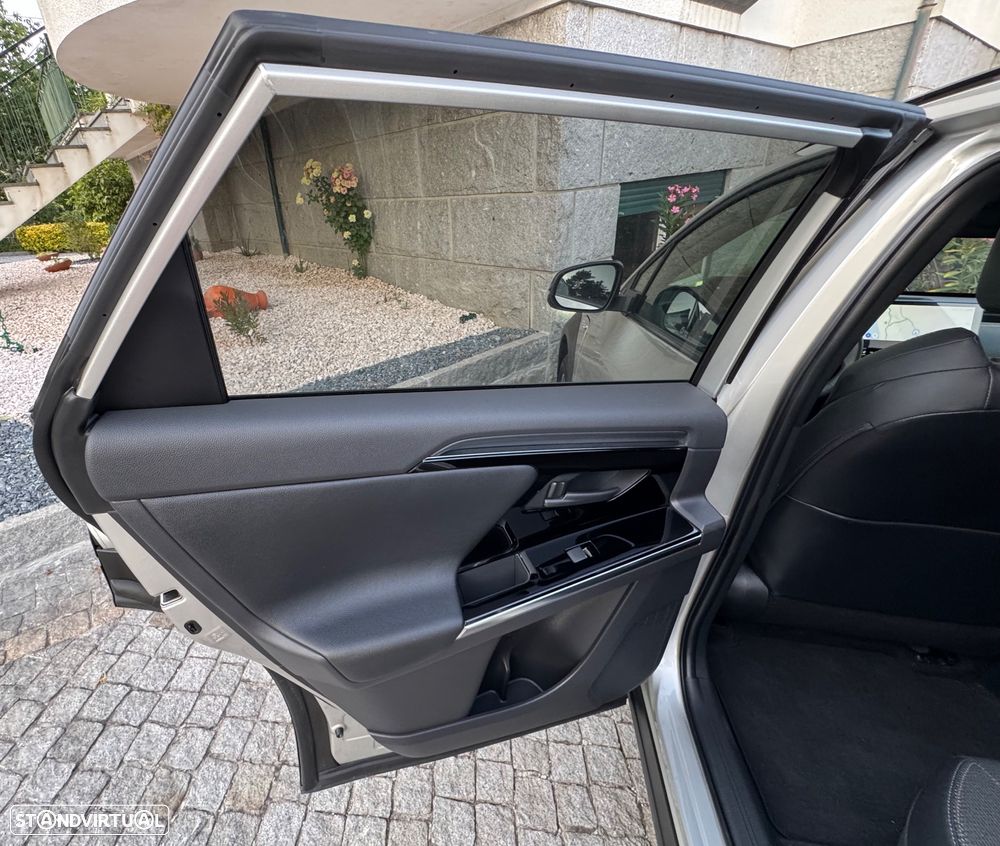 Toyota bZ4X 71,4 kWh Exclusive - 33