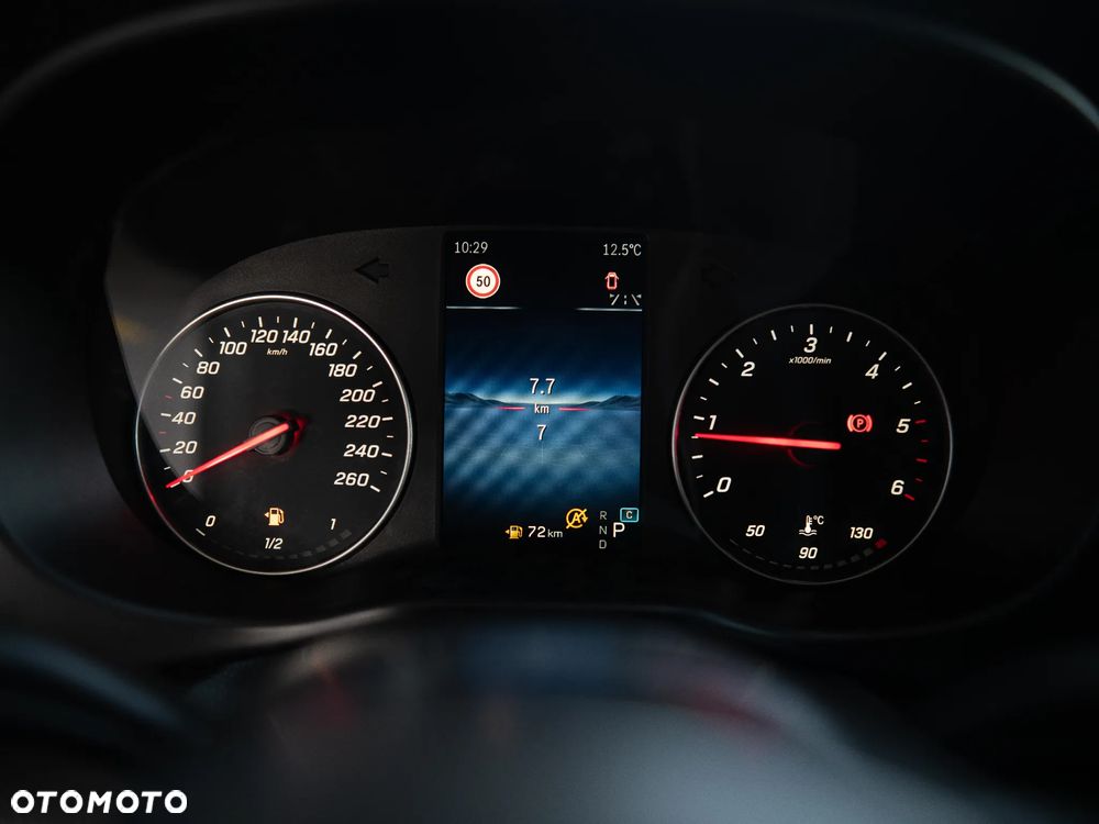 Mercedes-Benz Vito - 17