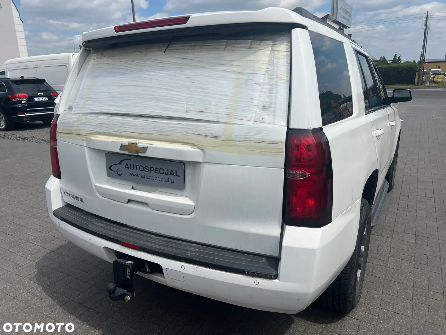 Chevrolet Tahoe - 3