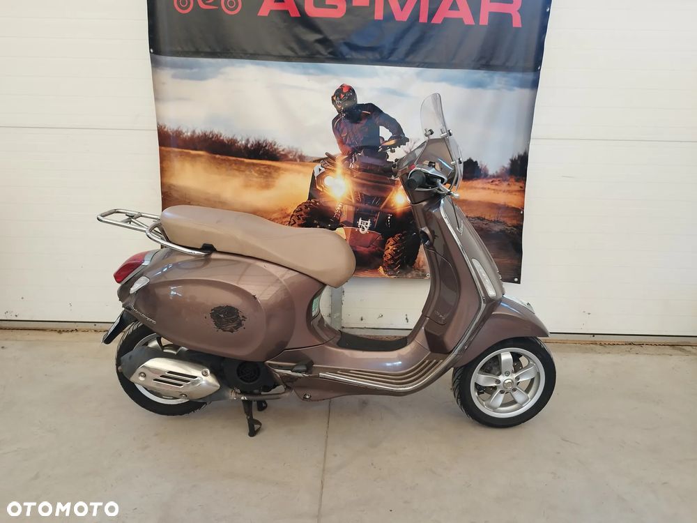 Vespa Primavera - 8