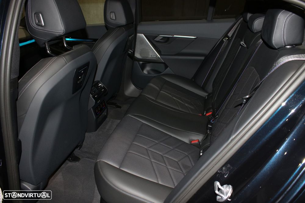 BMW i5 eDrive40 Pack Desportivo M Pro - 21