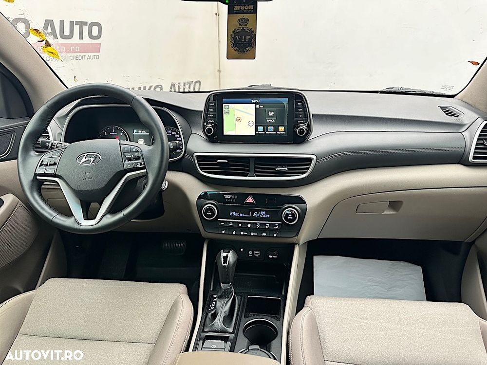 Hyundai Tucson 2.0 CRDI 4WD 8AT Luxury - 8