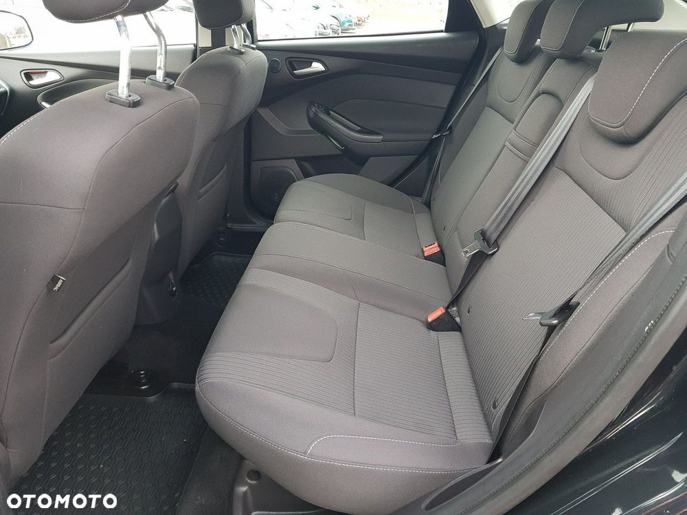 Ford Focus - 11