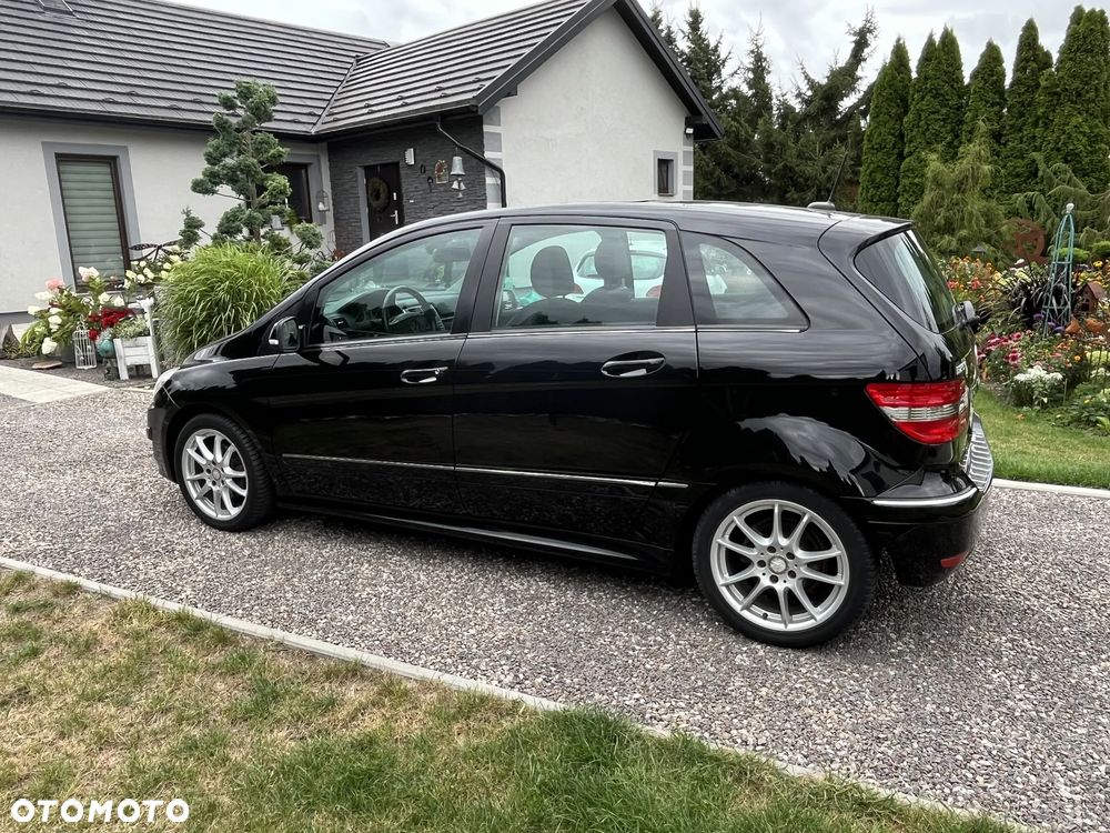 Mercedes-Benz Klasa B 200 CDI Autotronic - 9