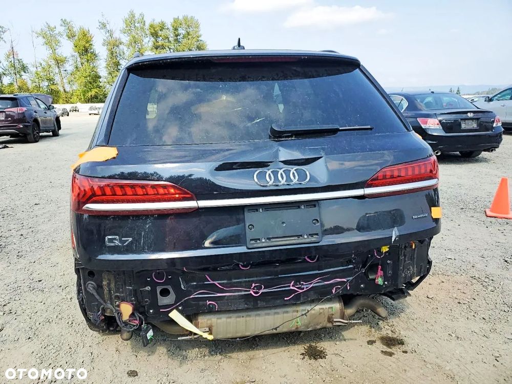 Audi Q7 - 6