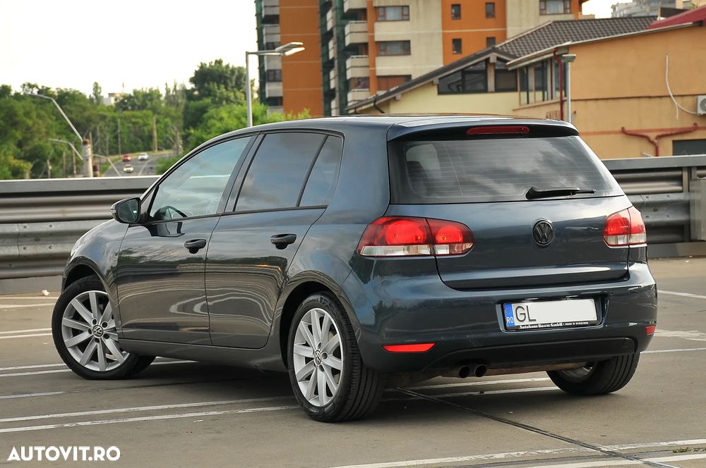 Volkswagen Golf 2.0 TDI DPF Trendline - 12