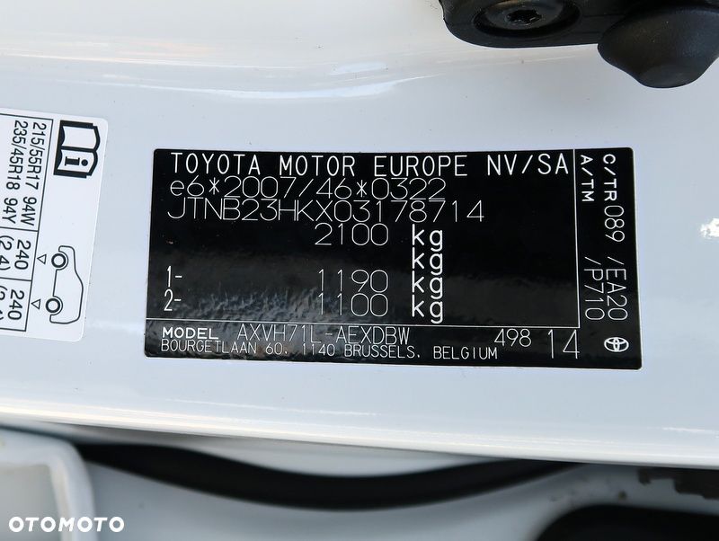 Toyota Camry 2.5 Hybrid Prestige CVT - 32