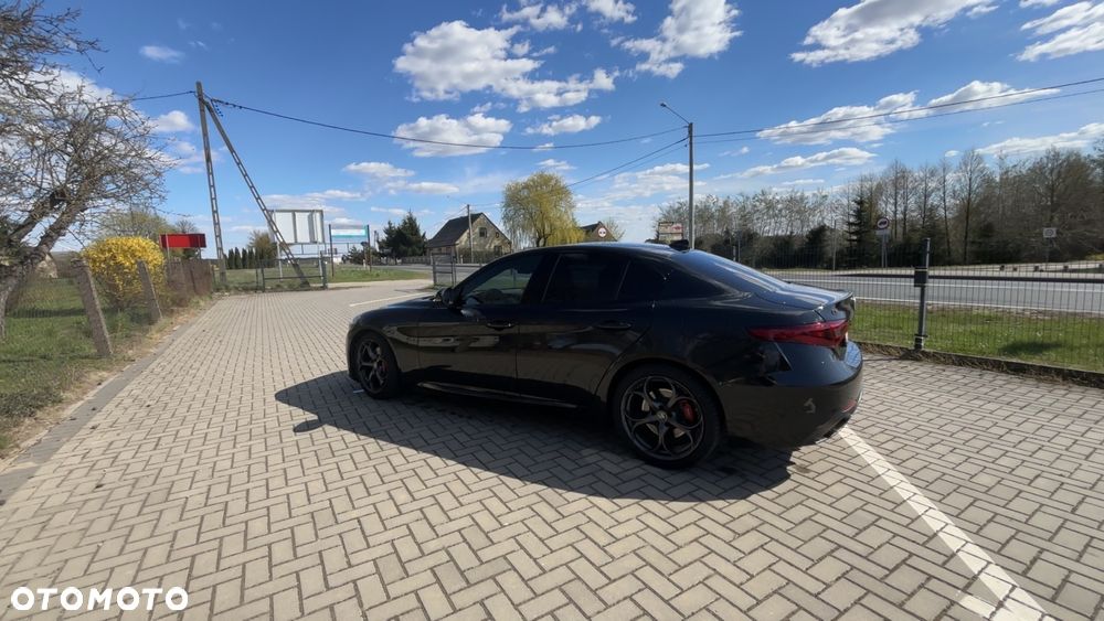 Alfa Romeo Giulia 2.0 Turbo 16V AT8 Veloce Ti - 7