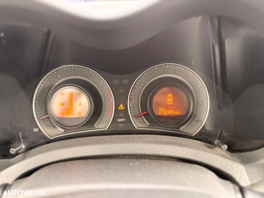 Toyota Auris 1.4 VVT-i - 13