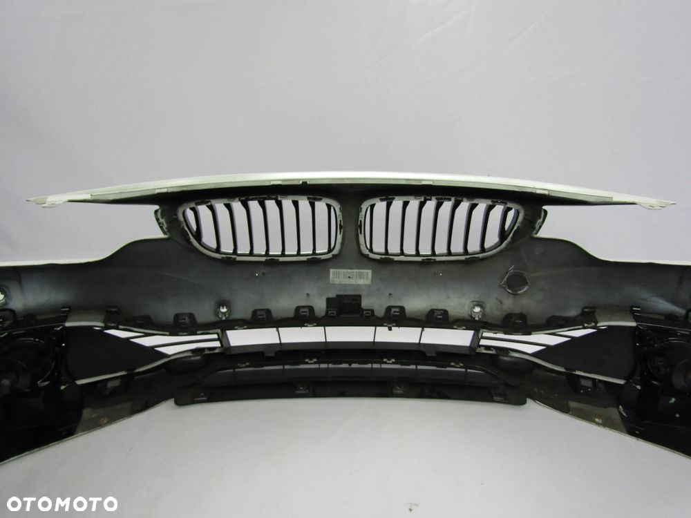 Zderzak przedni BMW 4 F32 / F34 / F36 14 - 18 Sprysk. / Pdc-4 Lakier 300 - 19