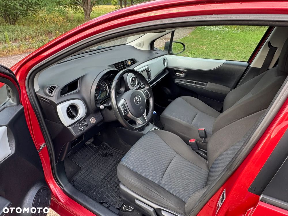Toyota Yaris 1.5 VVT-i Selection - 9