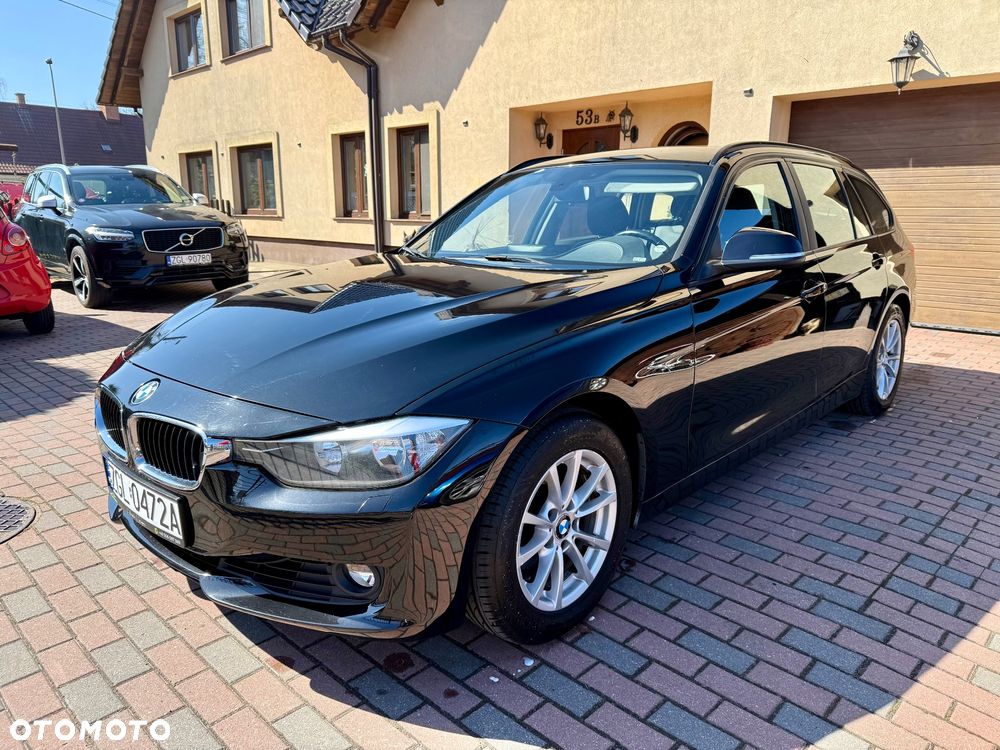 BMW Seria 3 320i - 1