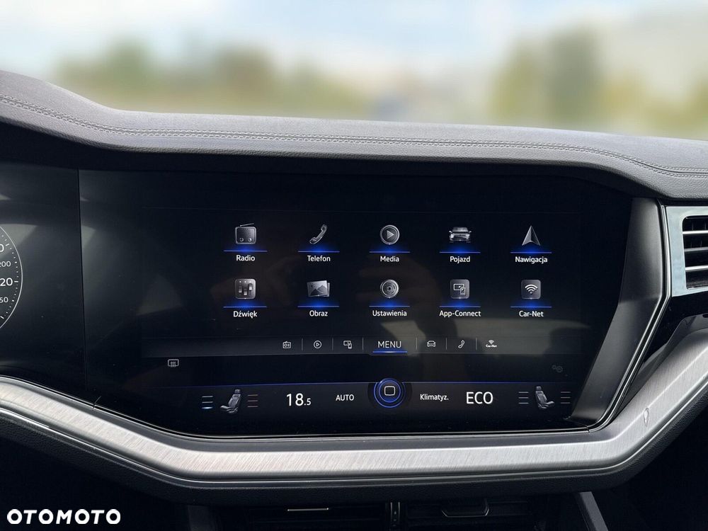 Volkswagen Touareg - 24