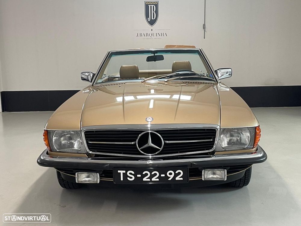 Mercedes-Benz SL 280 - 21