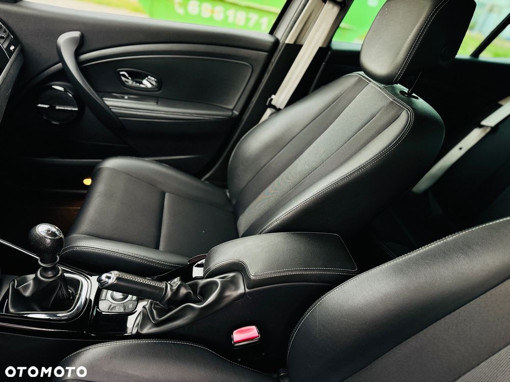 Renault Megane ENERGY TCe 115 Start & Stopp Bose Edition - 10