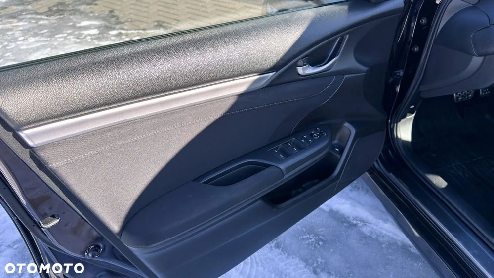 Honda Civic 1.5 T Elegance CVT - 8