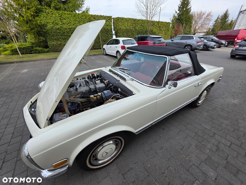 Mercedes-Benz SL - 33