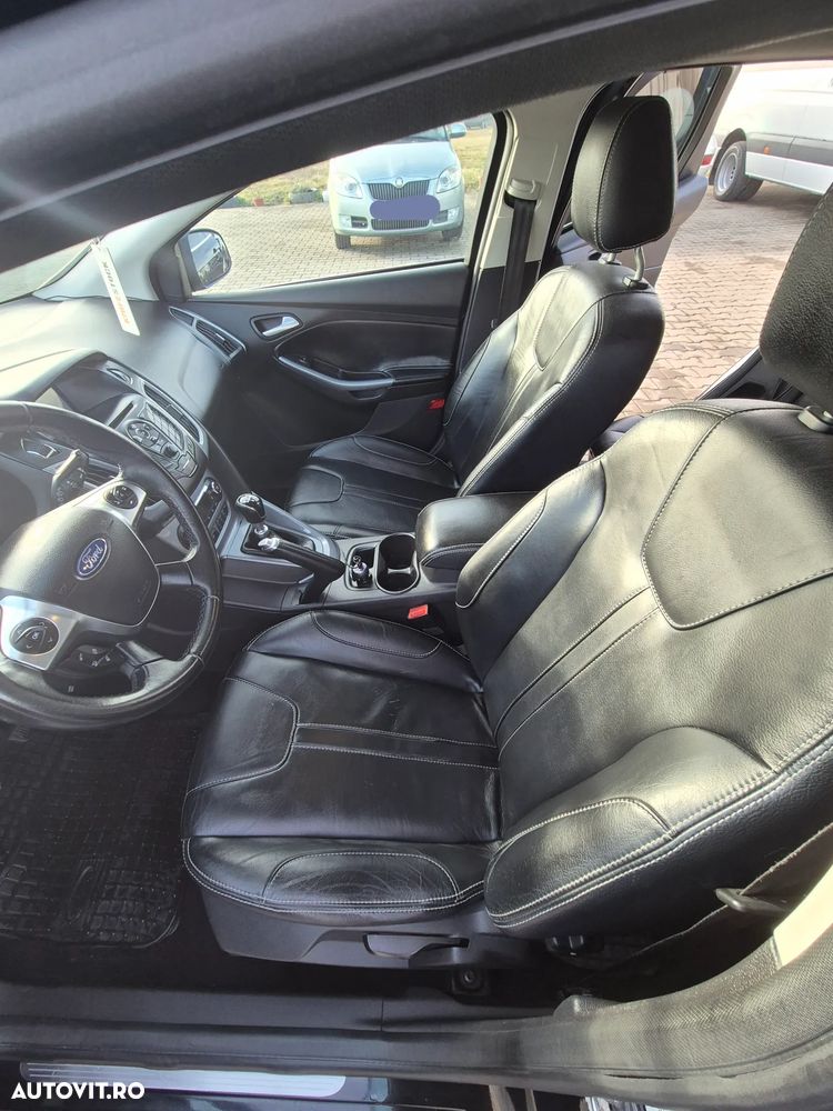 Ford Focus 1.6 TDCI ECOnetic 88g Start-Stopp-System Titanium - 12