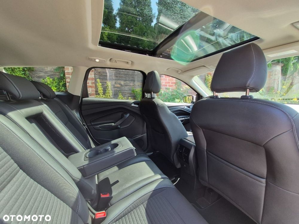 Ford Kuga - 19